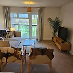 Stunning 2 Bed Appt With Parking 5 Mins J42 M6 *