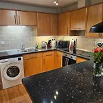 Lejlighed Stunning 2 Bed Appt With Parking 5 Mins J42 M6 Carlisle (Cumbria)