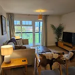 Stunning 2 Bed Appt With Parking 5 Mins J42 M6 *