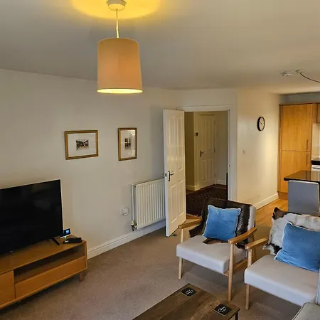 Stunning 2 Bed Appt With Parking 5 Mins J42 M6 * Carlisle (Cumbria)
